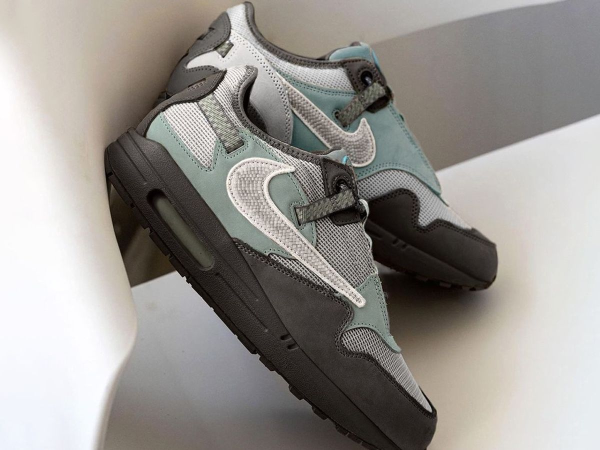 休日限定 TravisScott airmax トラヴィススコット kids-nurie.com