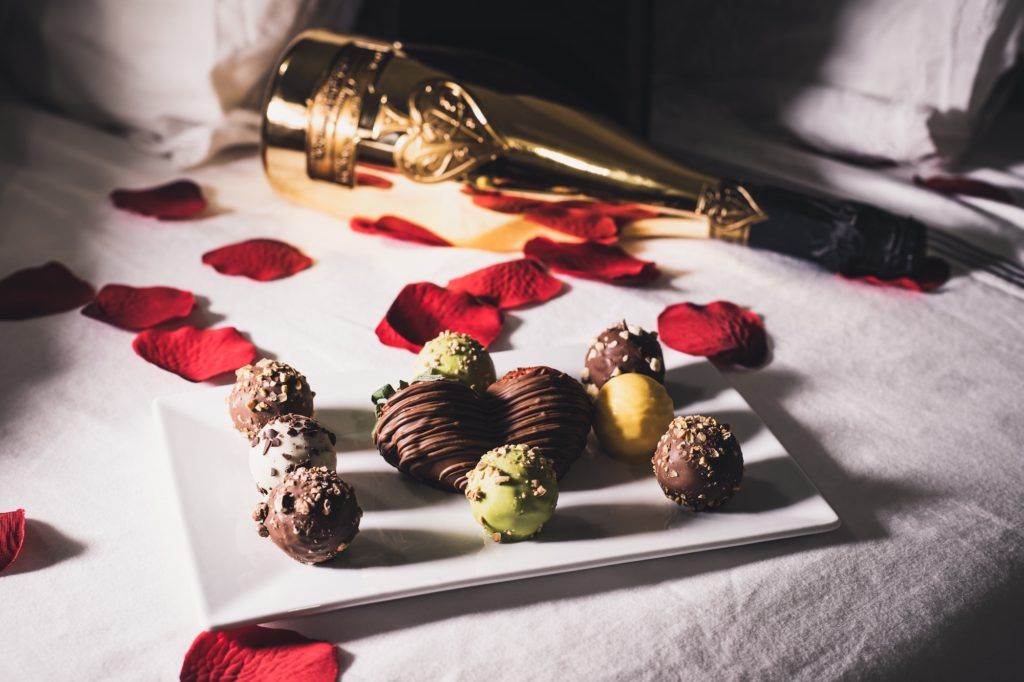10 romantic staycation packages in Singapore to book for Valentine’s Day