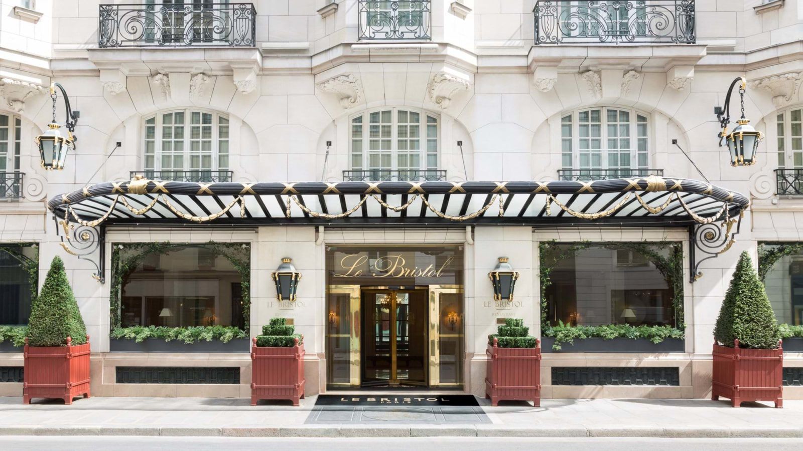 Hotel Le Bristol Paris - breakfast in Epicure - Picture of Le Bristol Paris  - Tripadvisor