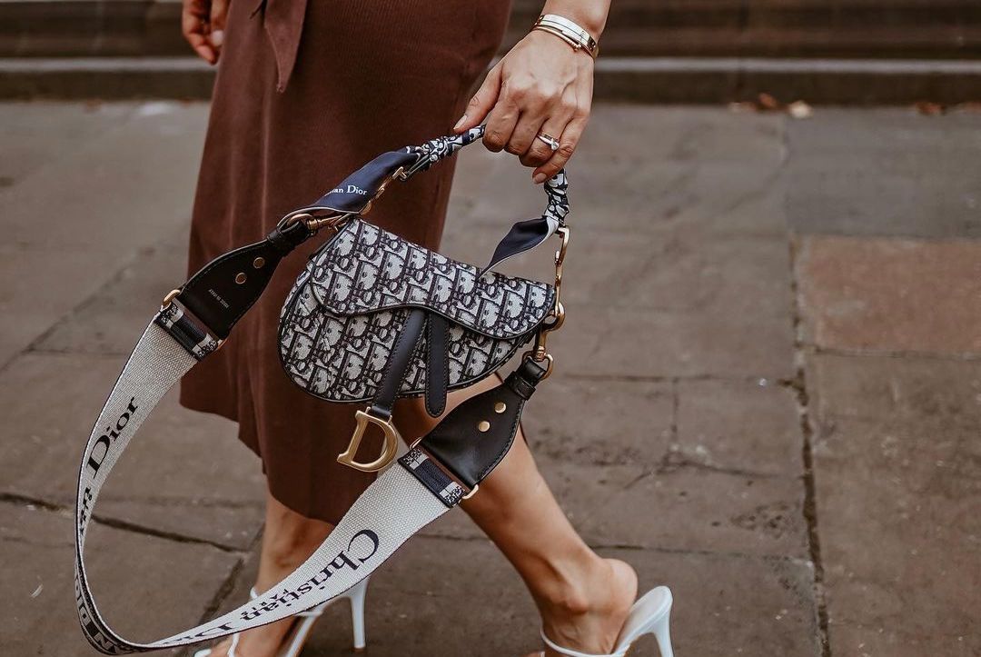 Heres how our favourite content creators are styling Diors micro trend  bags  Emirates Woman
