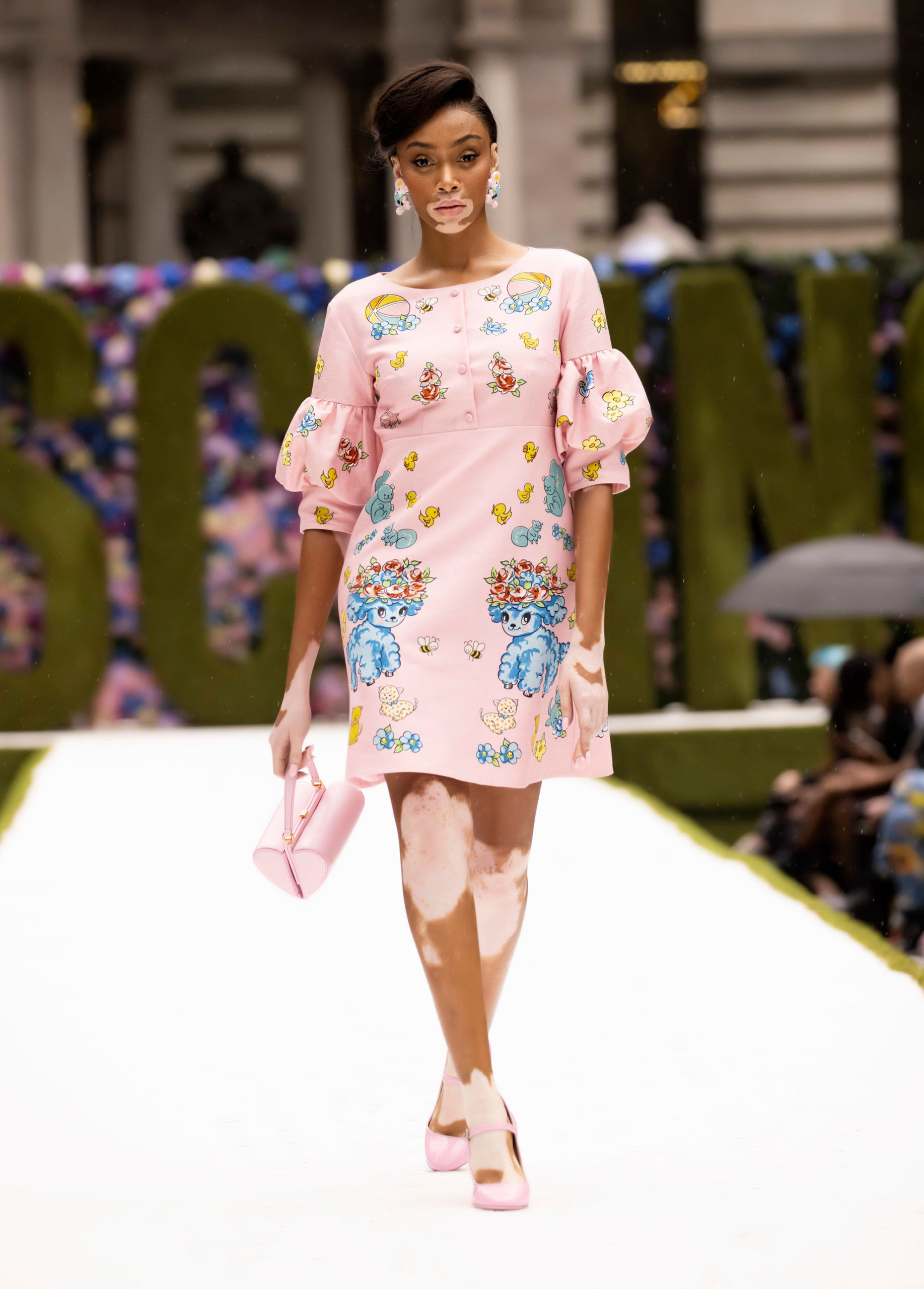 Moschino SS22 Ladies Who Lunch