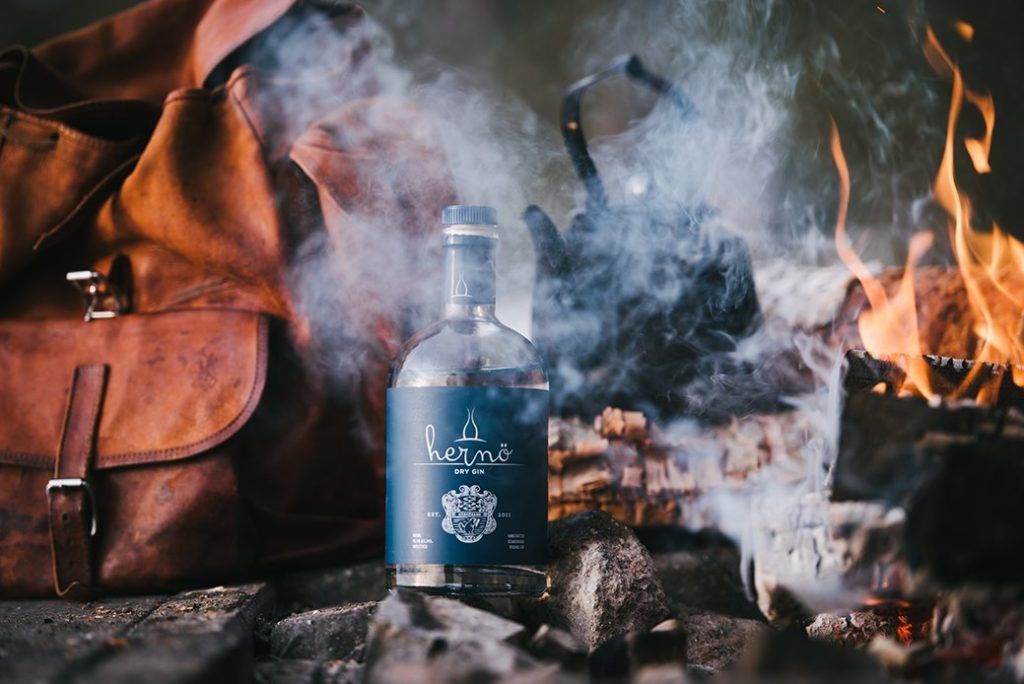 Old school mezcals, bubbly gin and a gherkin: 7 new drinks to try this April 2022