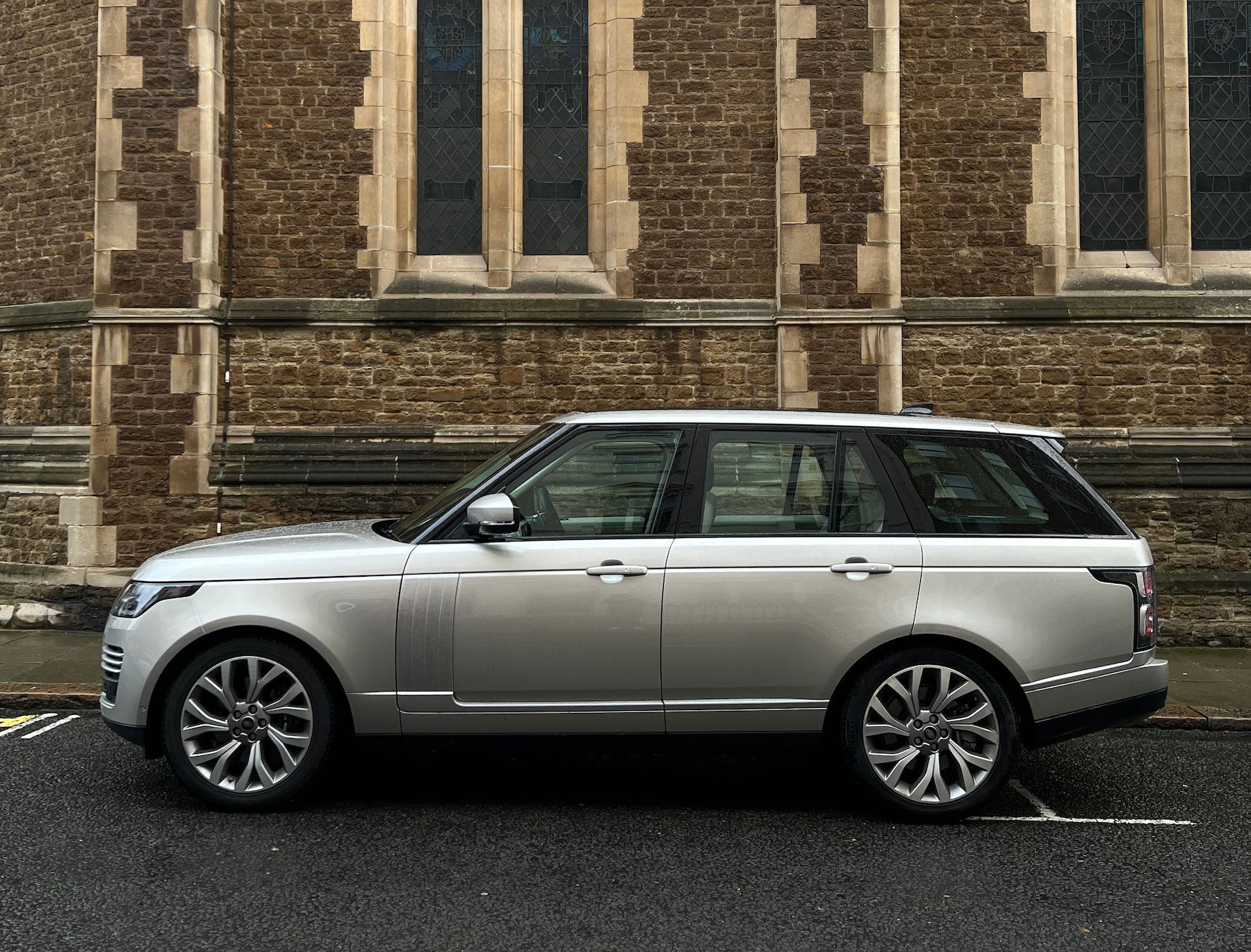 Oh, the places you'll go with the Range Rover D350 Autobiography
