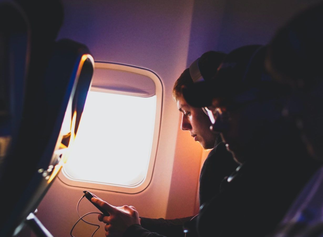 High-speed in-flight WiFi might soon be coming to an airplane near you
