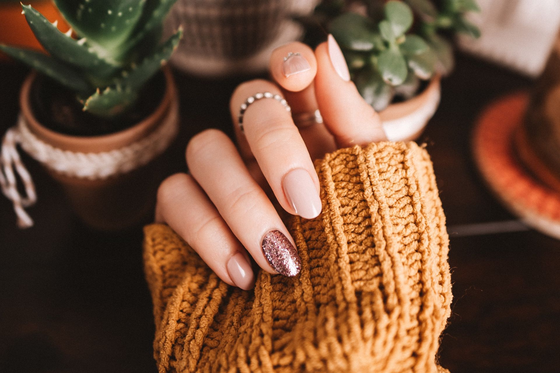 A quick guide to nail extensions and the best home kits to buy
