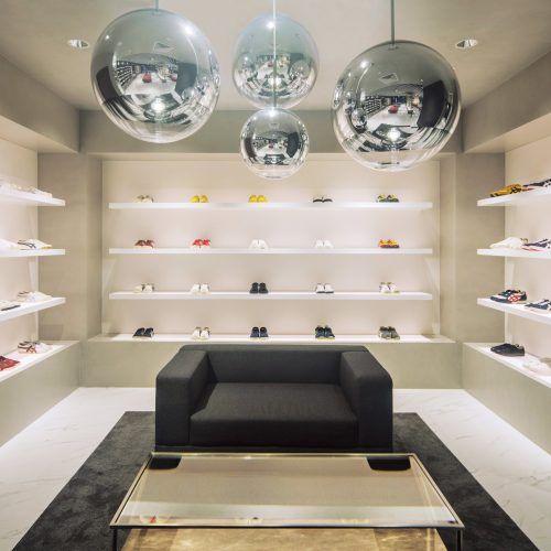 onitsuka takashimaya