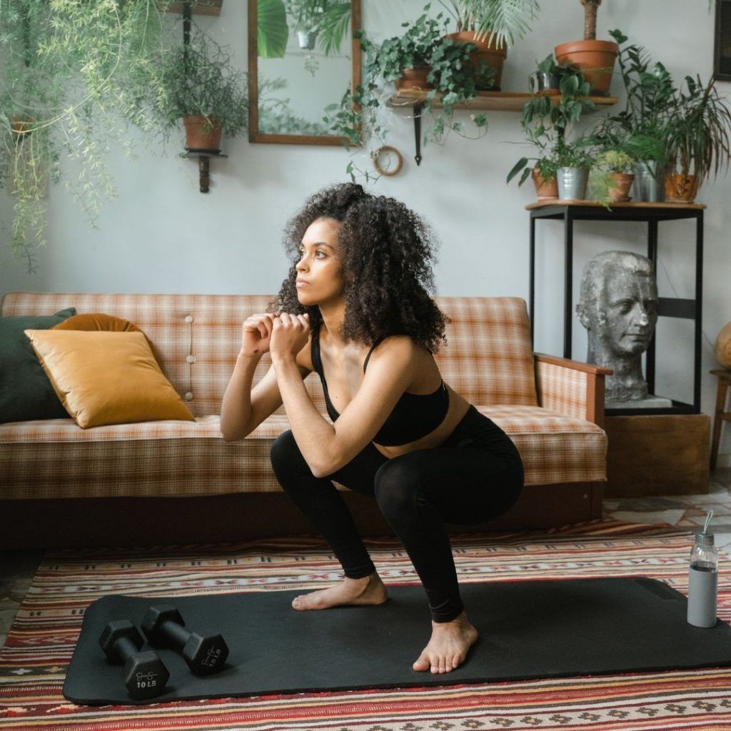 10 beginner-friendly calisthenics exercises, and how to do them at home