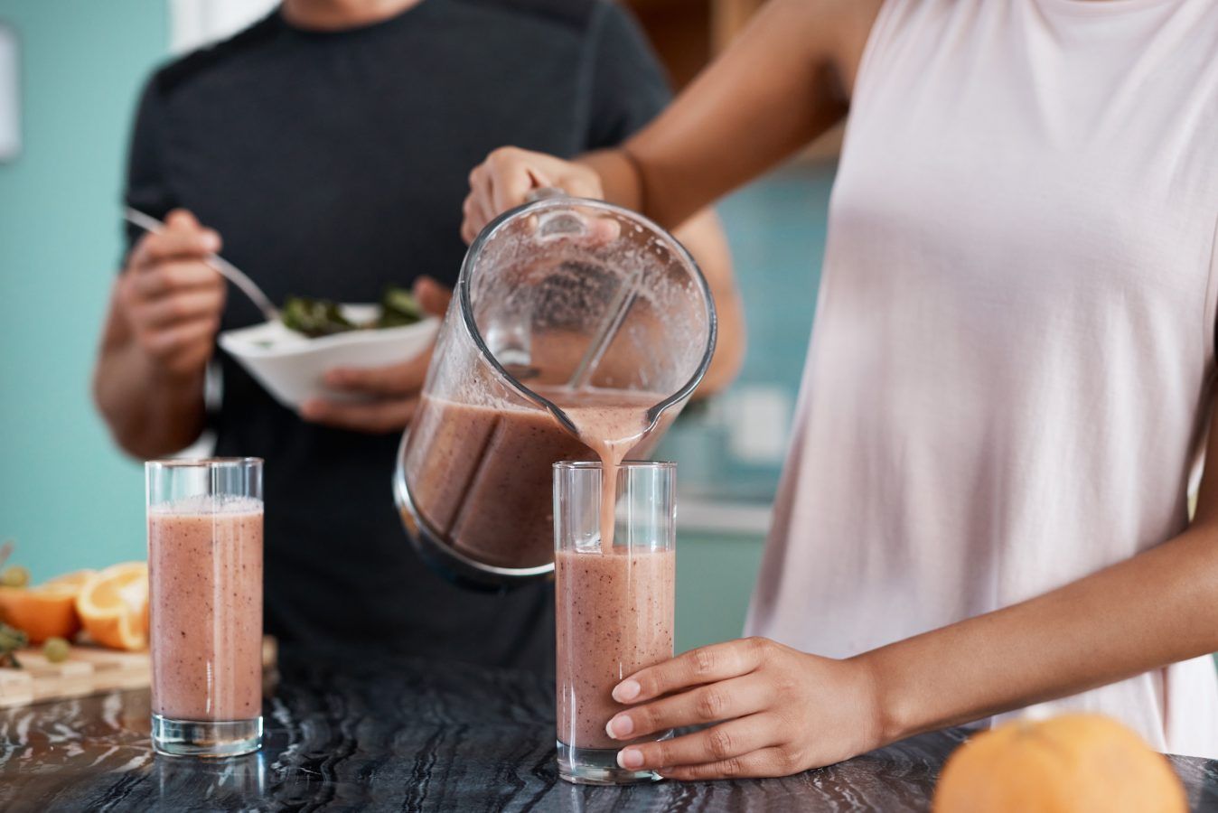 Perfect for on-the-go smoothies, protein shakes, and frozen drinks