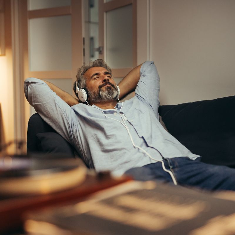 4 motivational podcasts that will unleash your full potential at work