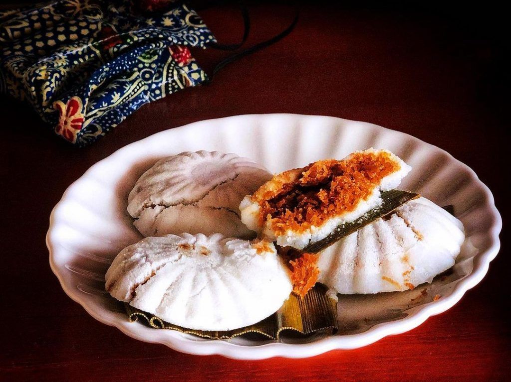 best tutu kueh in singapore rice flour Haig Road Putu Piring