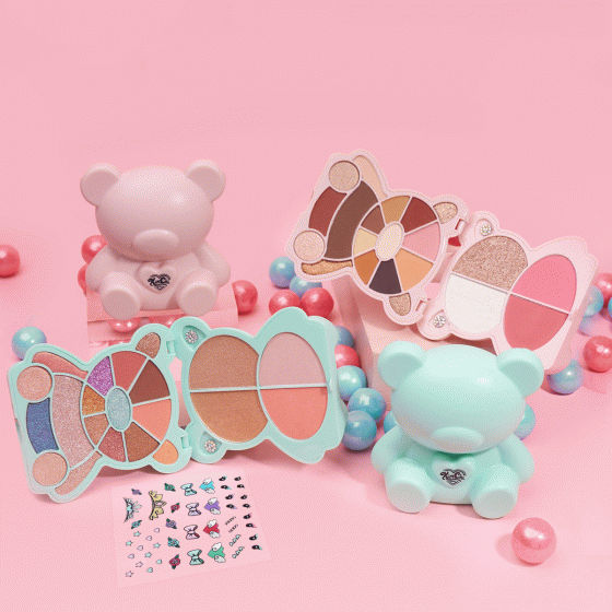 Kimchi Chic Beauty Teddy Kim Girlfriend Palette 