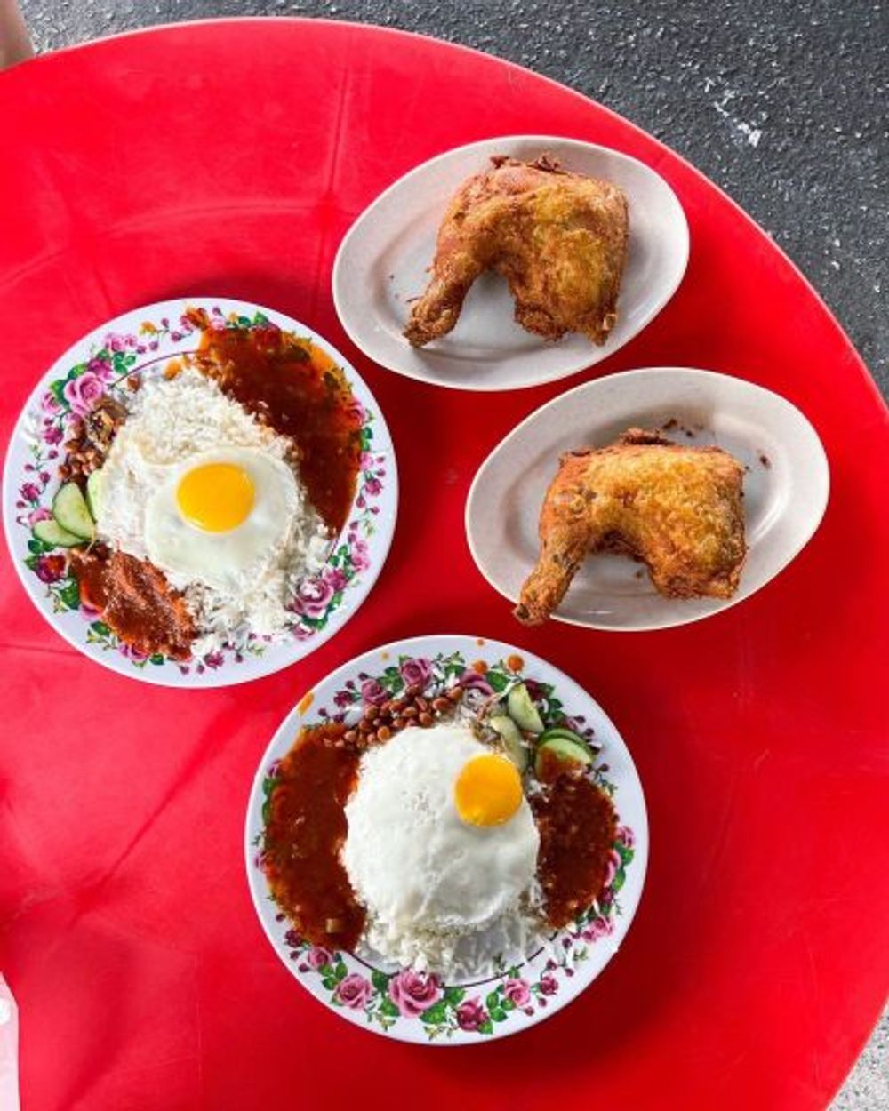 14 best nasi lemak stalls in Malaysia