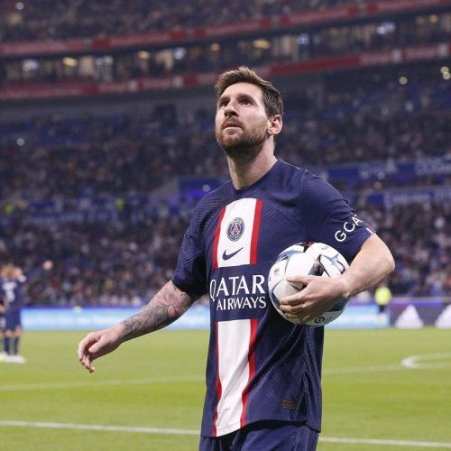 Lionel Messi scrubs up well! PSG star suited and booted for latest Louis  Vuitton collection