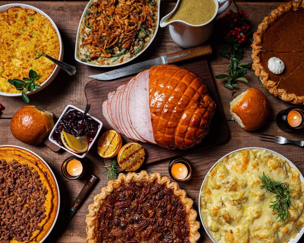 From take-home treats to fantastic feasts, Raffles City Singapore has got you covered this Christmas