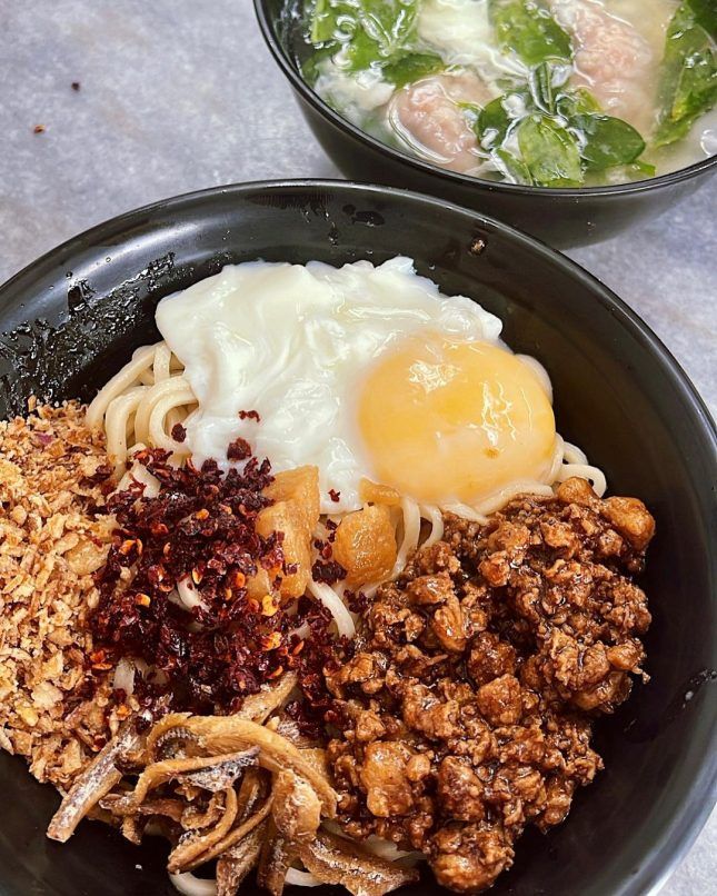 Homemade KL Dry Chili Pan Mee (Chili Ban Mian)