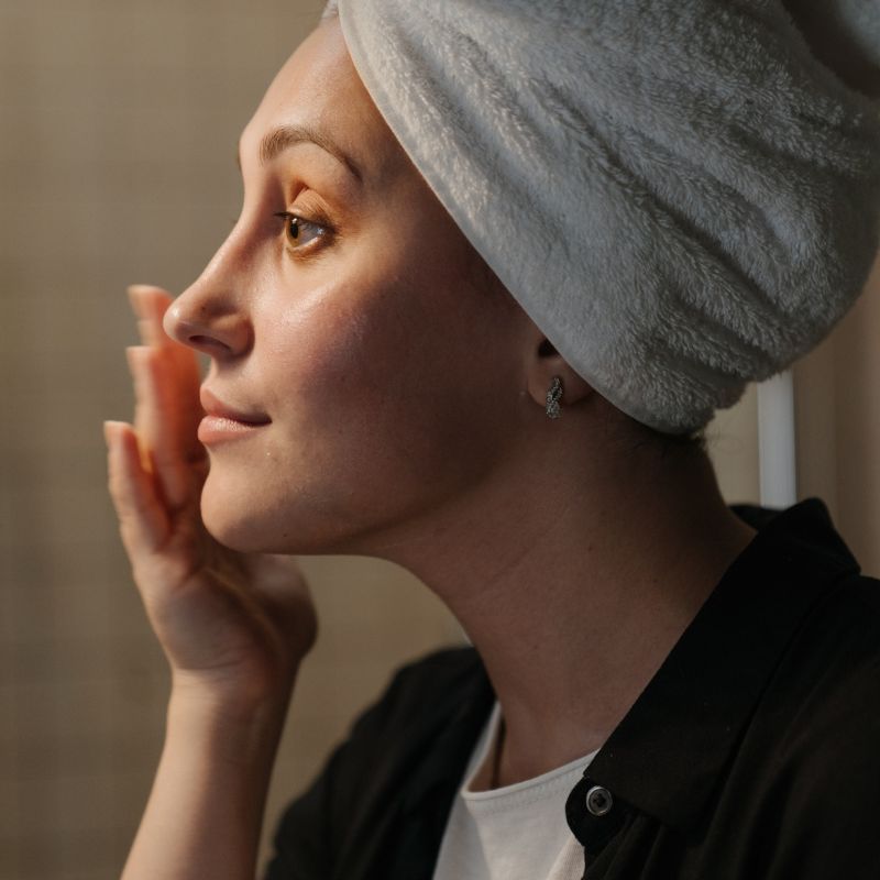 7 natural retinol alternatives that deserve a spot on your shelf