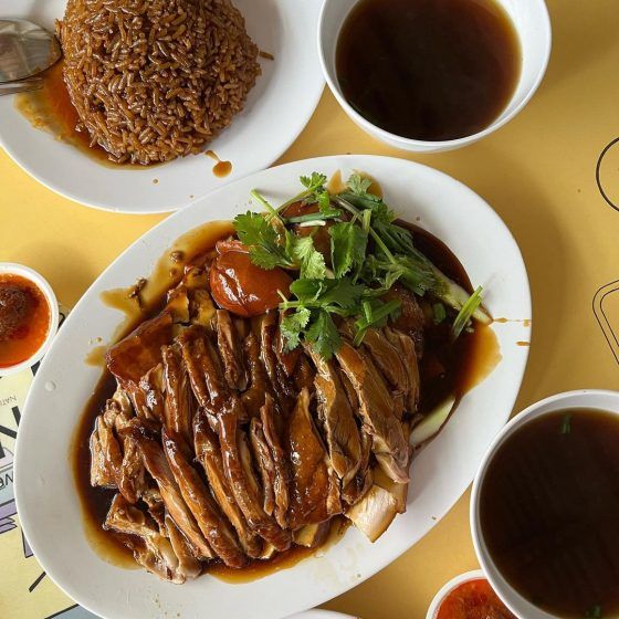 9 hawker stalls for the best braised duck rice in Singapore