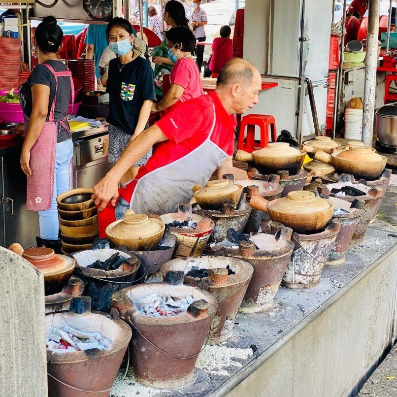 claypot chicken rice hawker roadside stalls klang valley best places to eat charcoal claypot