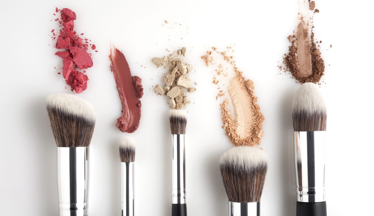 How to clean your kit, sponges and brushes