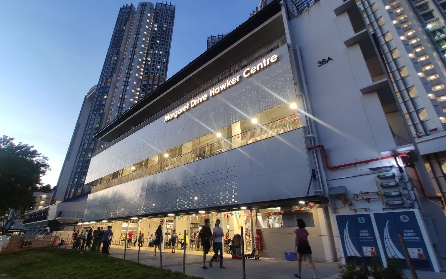 8 best food stalls to eat at Margaret Drive Hawker Centre