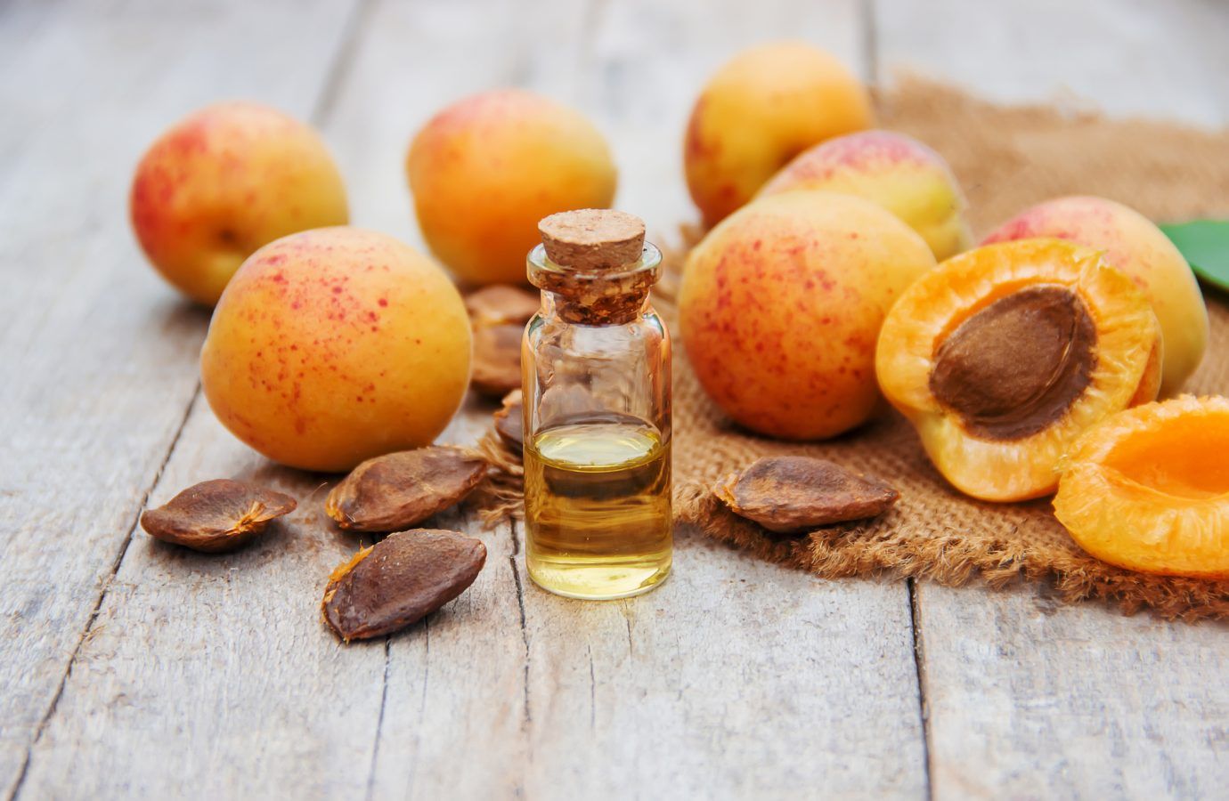 Apricot oil Organic