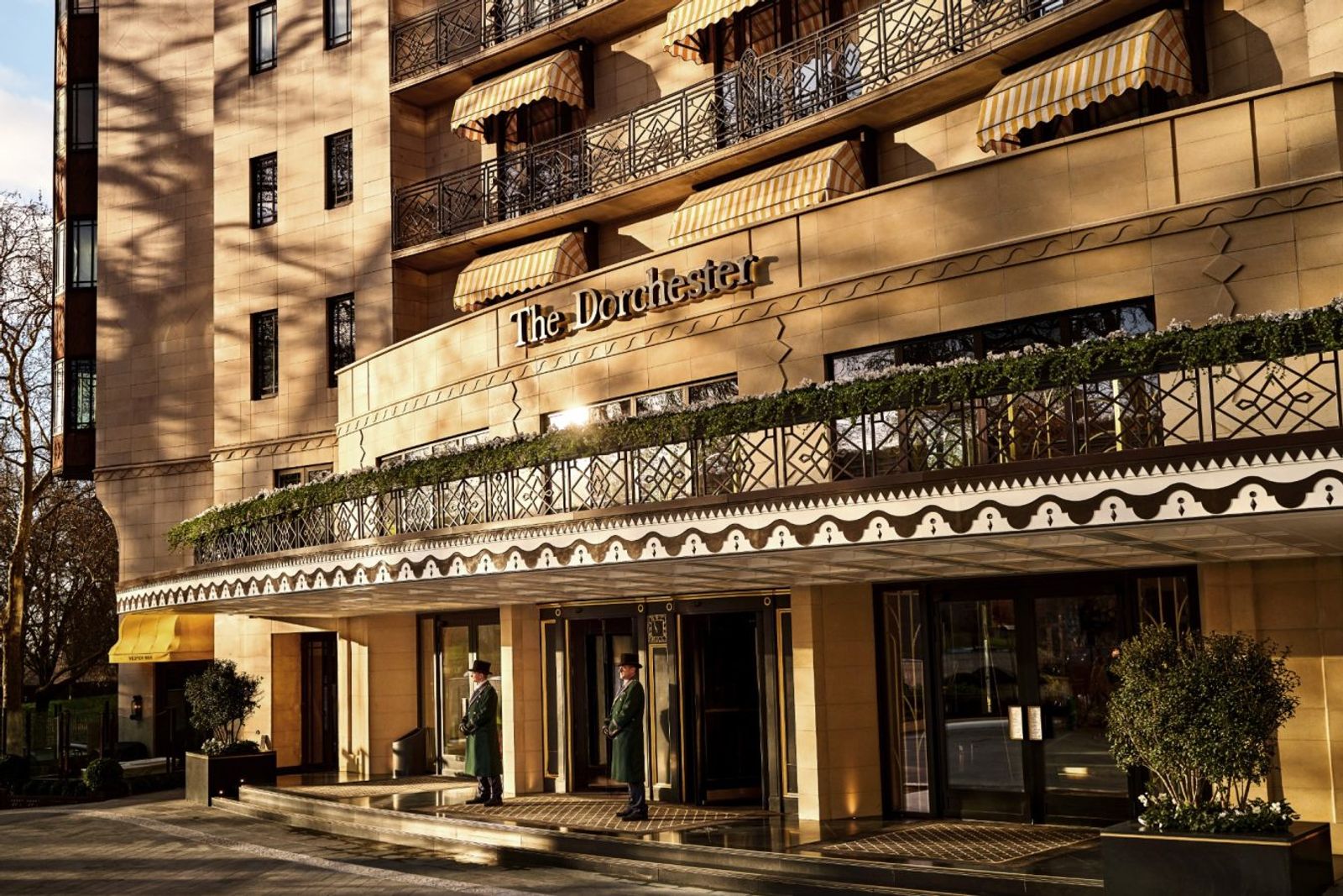the-dorchester-to-redo-1953-decor-for-his-majesty-the-king-s-coronation