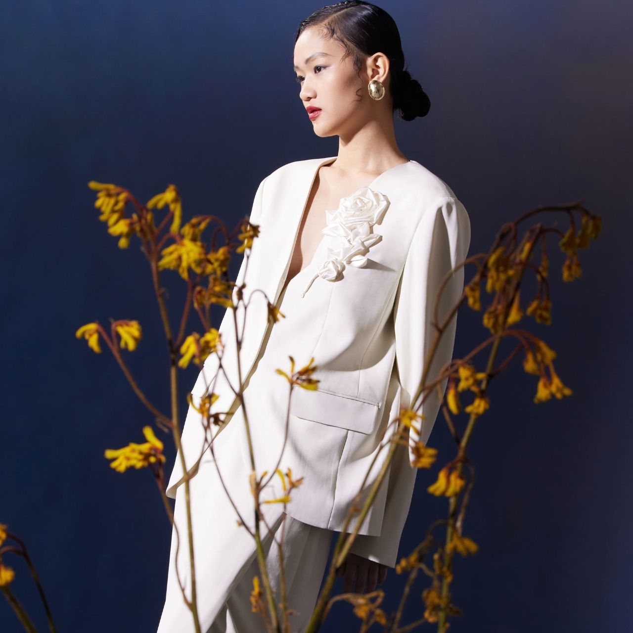 Gift everlasting sculptural blooms from Shanghai Tang's SS 2023 collection