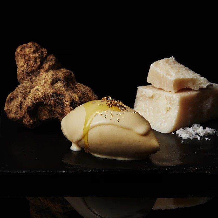 The world’s most expensive ice cream costs SGD 8,540 per scoop