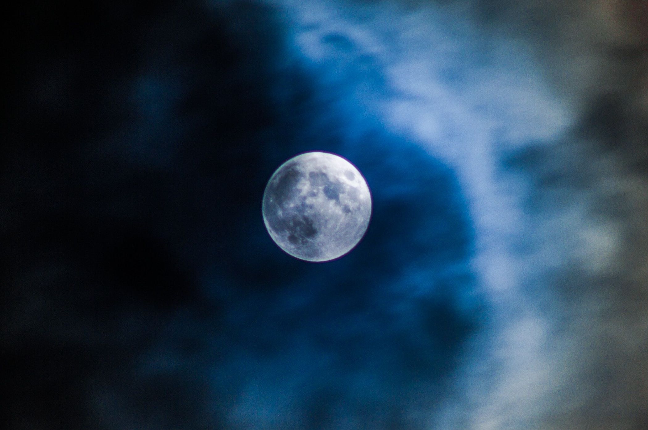Голубая Луна. Синяя Луна. Луна Азуль. Голубая Луна клип.