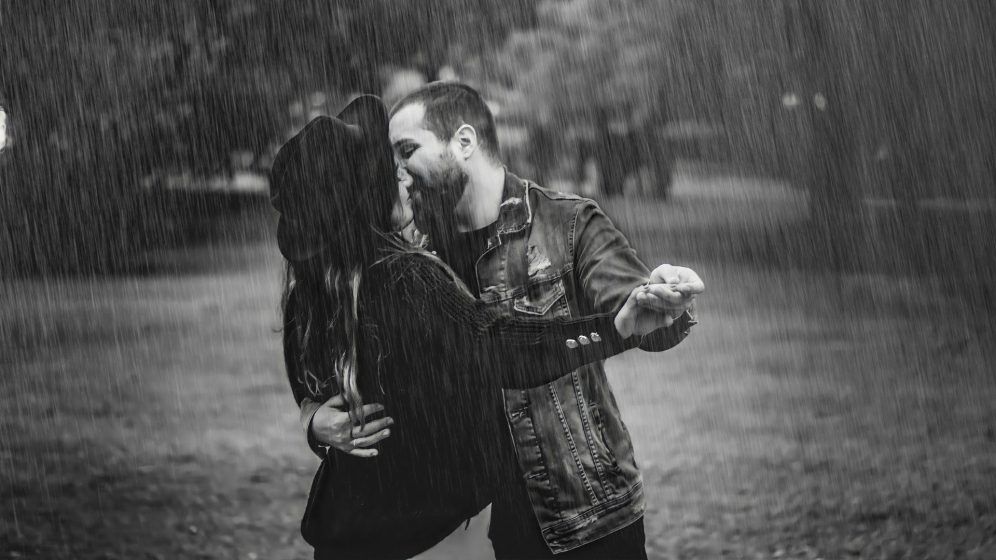 Which zodiac sign is the best kisser according to astrology?