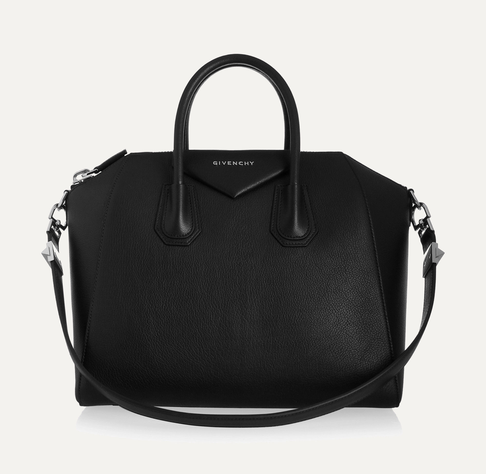 6 best Givenchy bags will add more edge to your daily outfits