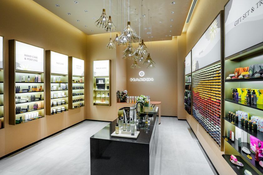 Raffles City Singapore - Fresh has opened in Raffles City! Fresh offers  pure beauty by being dedicated to natural ingredients like sugar, rich  textures, and addictive scents. Indulge in the Fresh sensorial