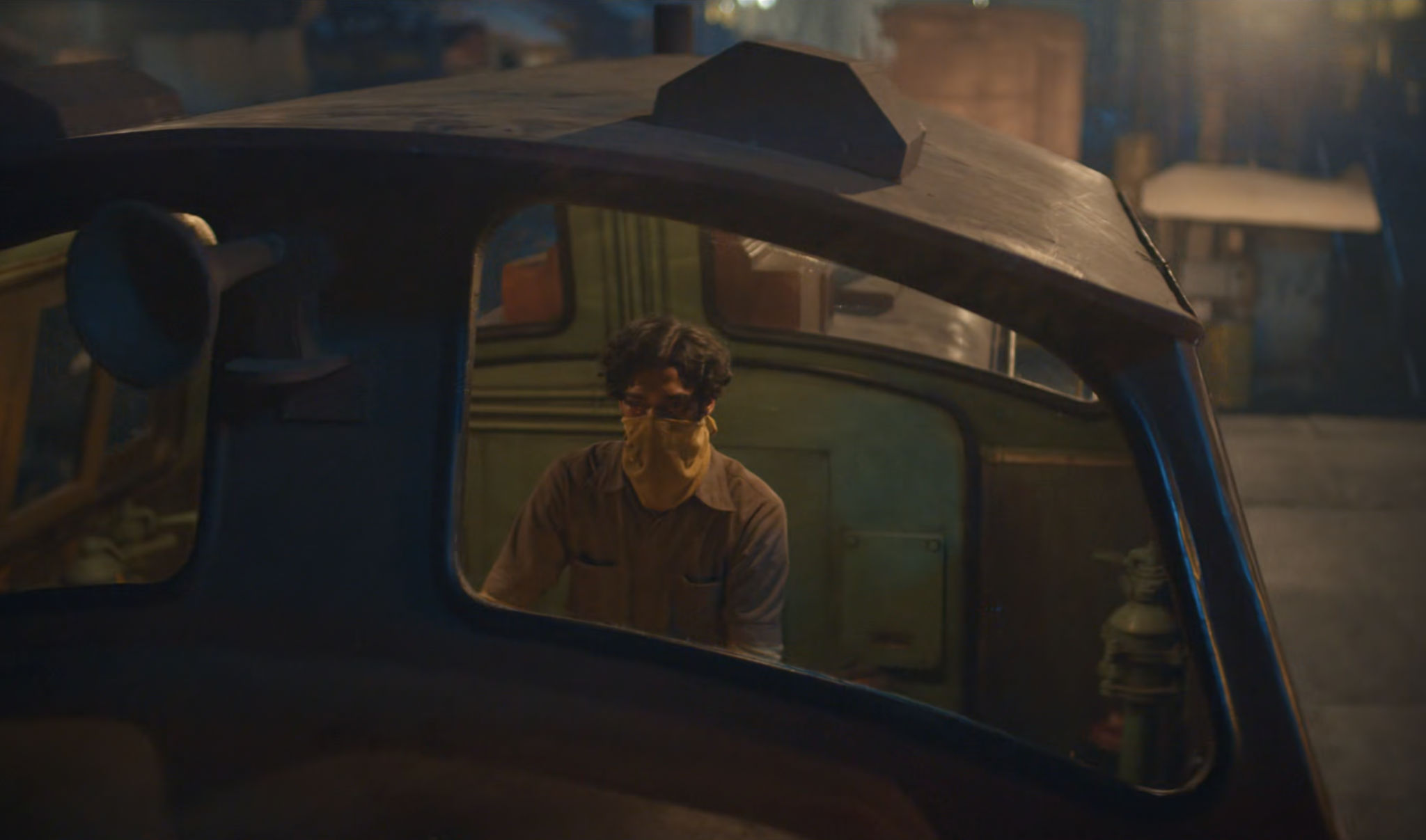 This is the true story behind the new Netflix series, The Railway Men