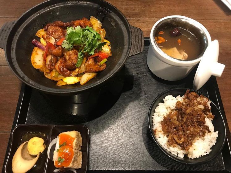 10 best restaurants and cafes for food at Plaza Arkadia today