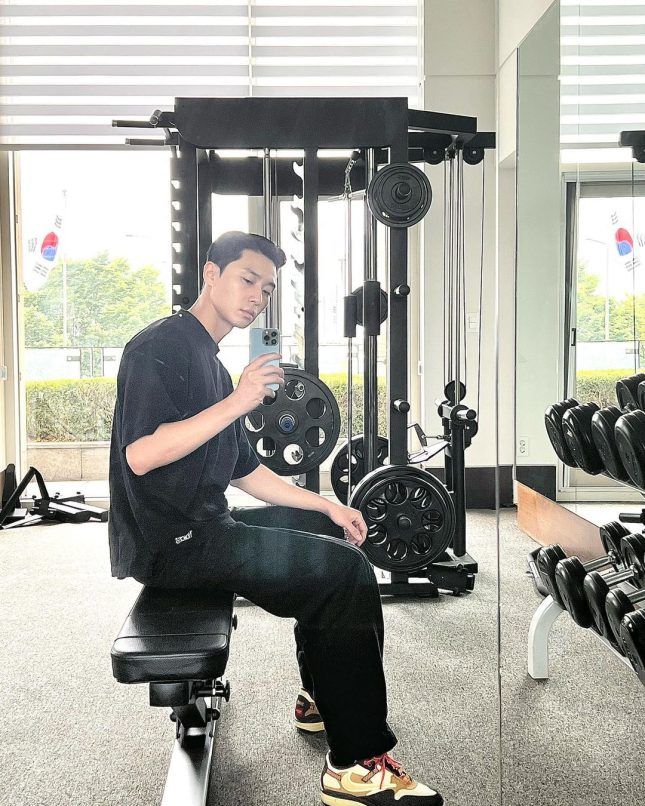 park seo-joon gym