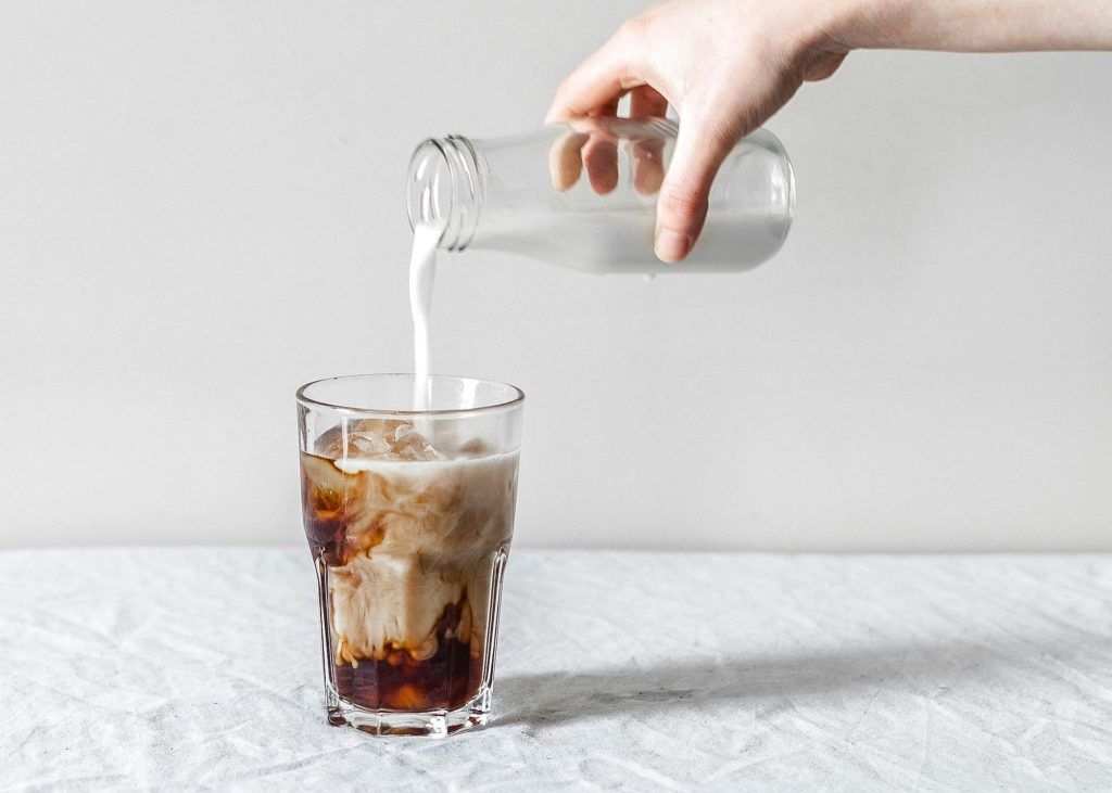 Oat milk Vs Soy milk: Which plant-based alternative is better for you?