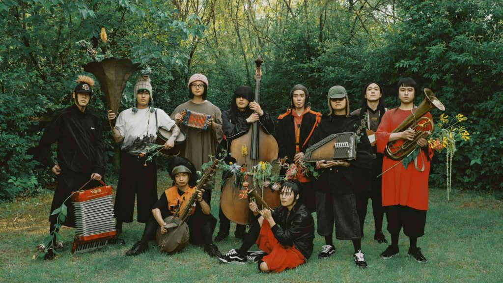 HYUKOH and Sunset Rollercoaster to perform in Singapore for their AAA tour