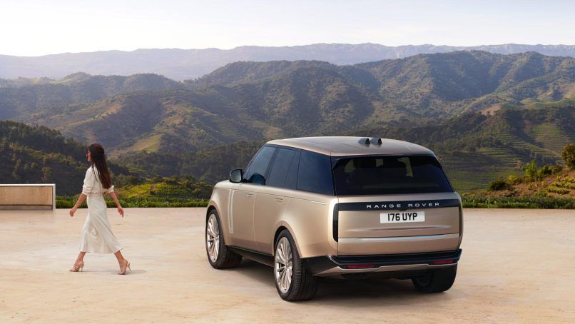 range rover 2025 phev plug in hybrid suv
