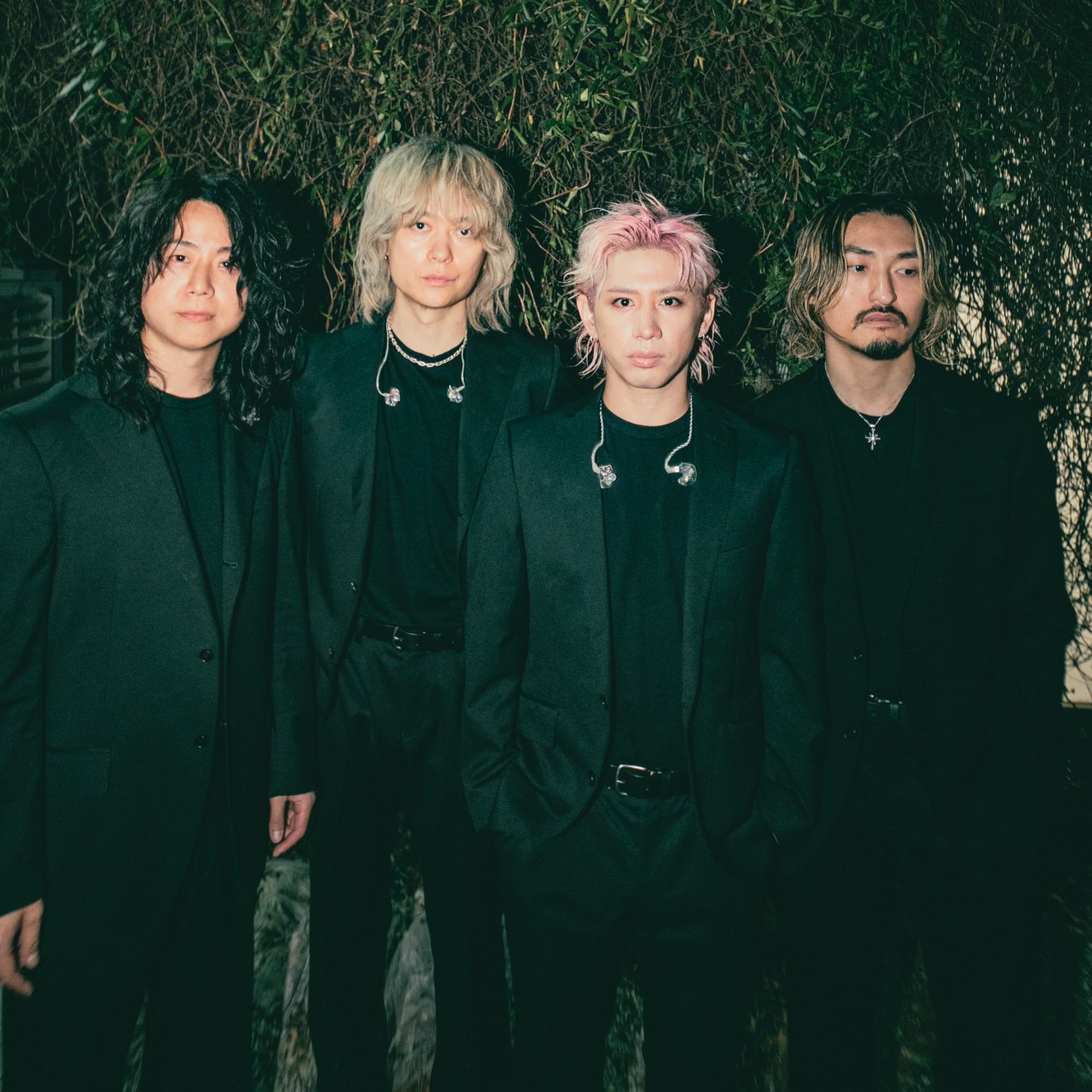 ONE-OK-ROCK-square.jpg