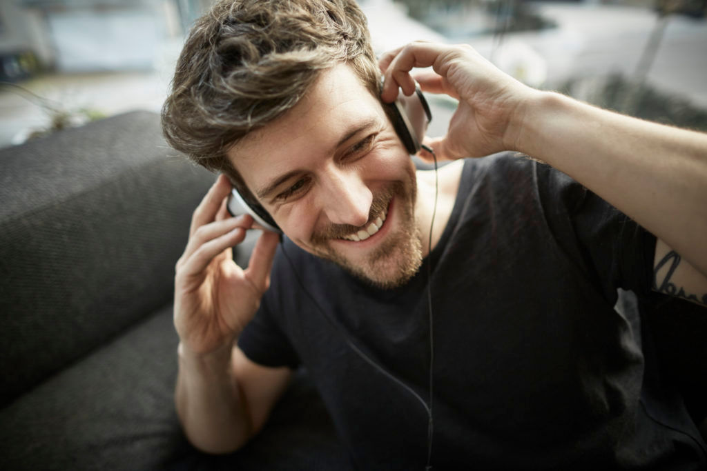 Tune in: Get your groove on with these 5 music streaming apps