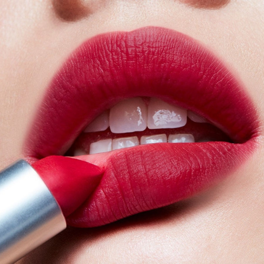 The Ideal Lipstick Shade You Should Wear Based On Your Zodiac