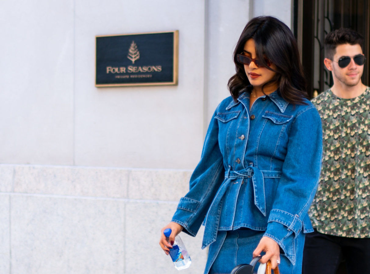 Move over skinny fit. This is how denim needs to be worn this fall