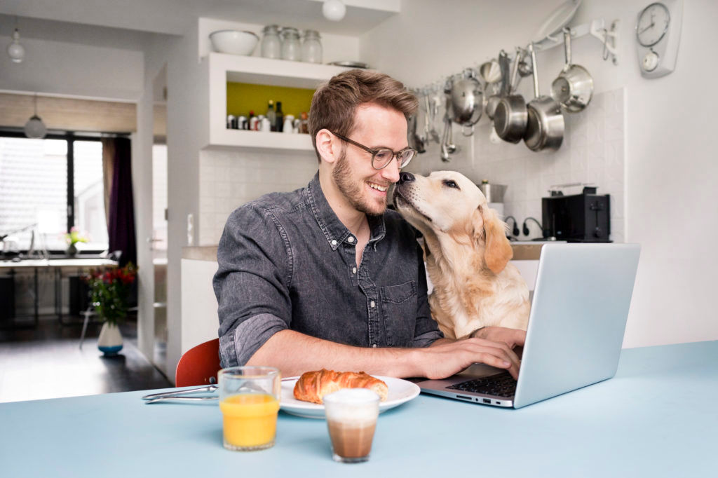 An hourly guide to winning the self-imposed #JantaCurfew