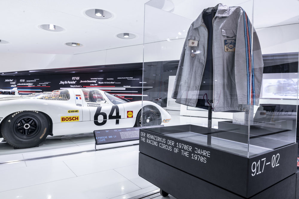 Car geeks, take a virtual tour of the famous Porsche Museum in Germany