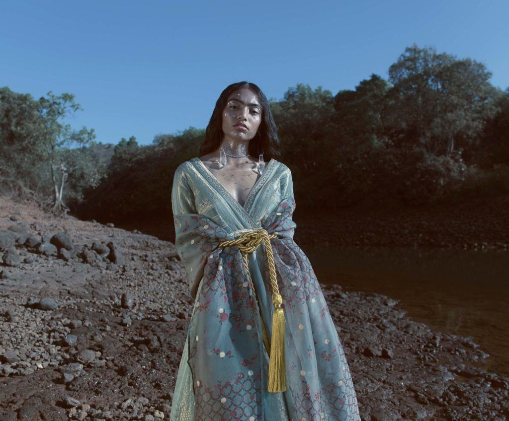 Easy and interesting ways to wear/drape your bridal dupatta