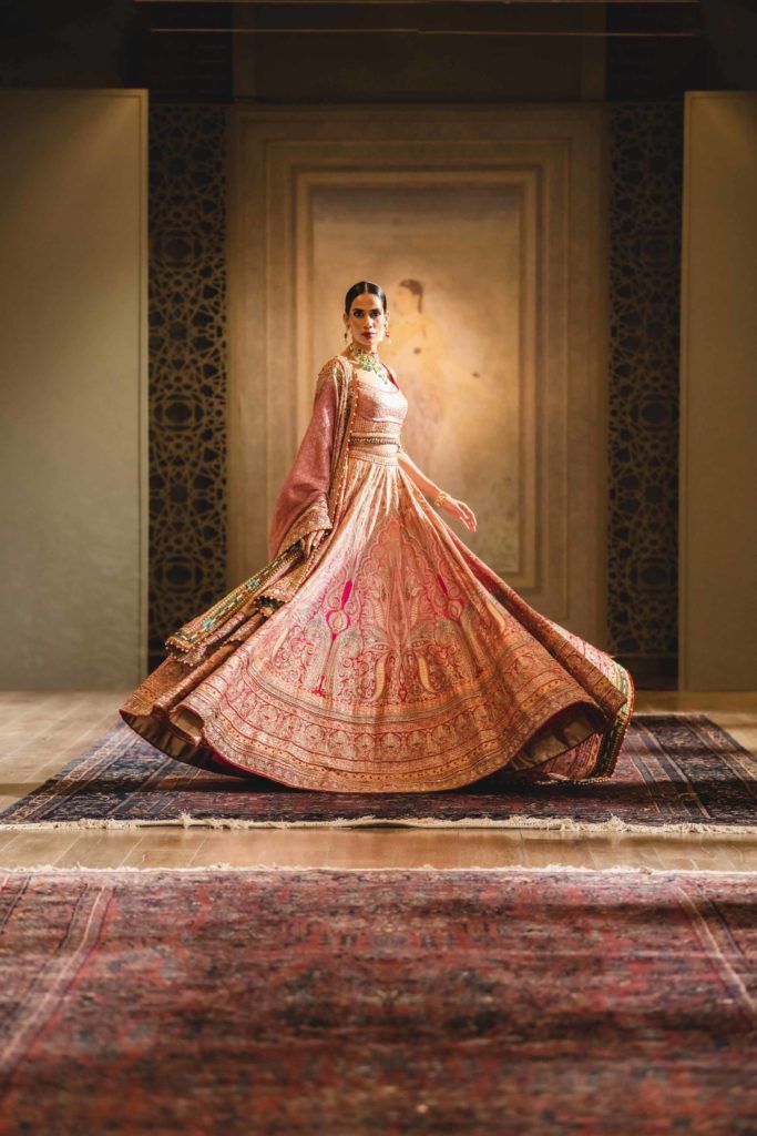 Tarun tahiliani clearance gowns