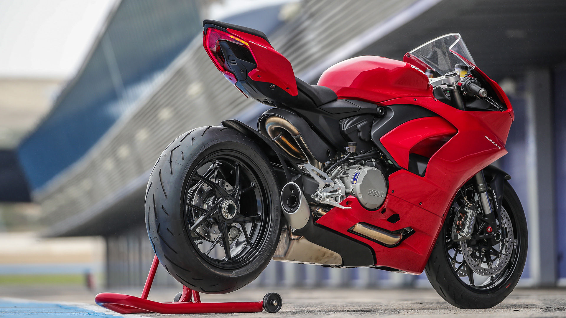 Everything about the new Ducati Panigale V2 Price in India & Specs