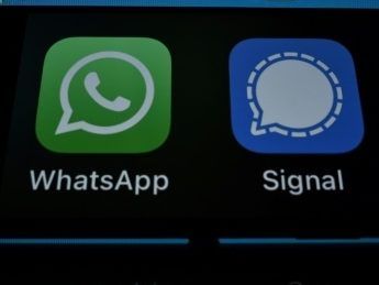 Users are switching to rival networks even as Whatsapp clarifies terms of service