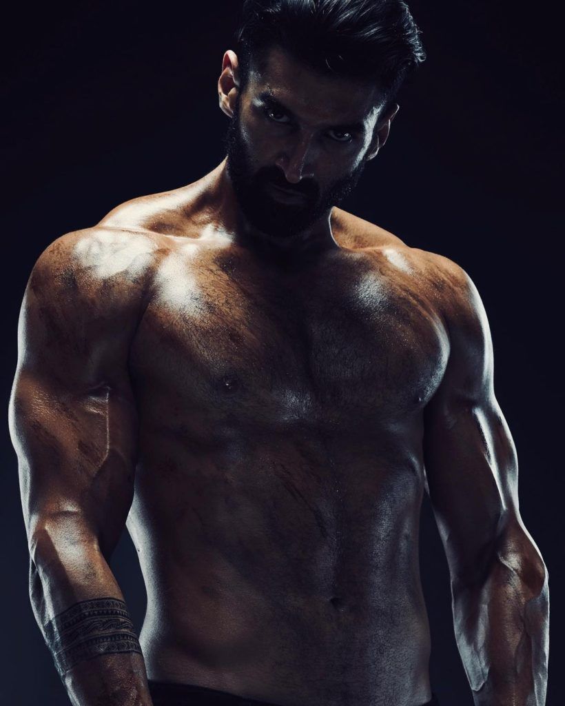 7 grooming lessons we can learn from Aditya Roy Kapur