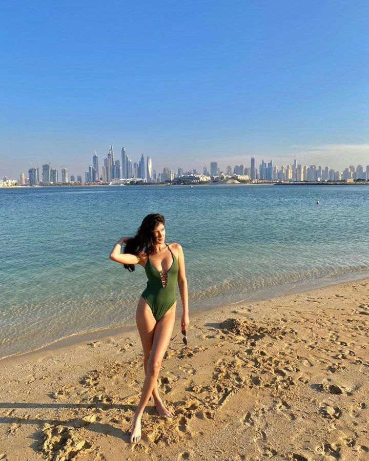 Sun, sand and shoppable dupes for Shanaya Kapoor’s beach looks
